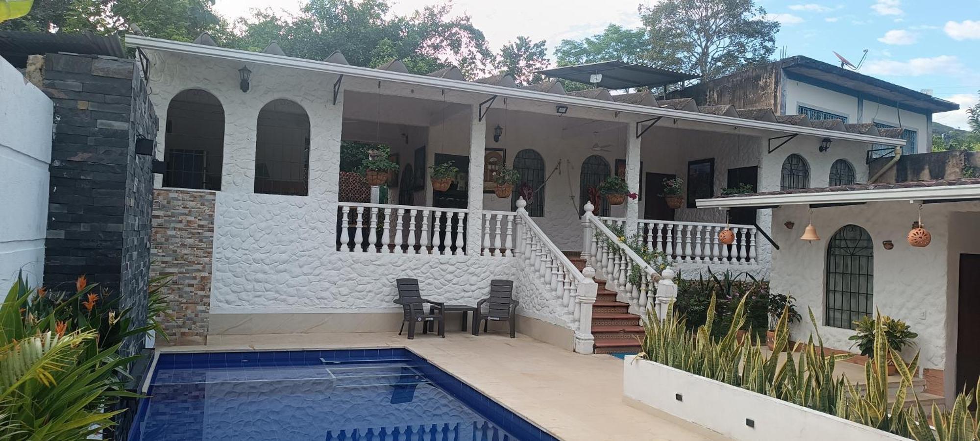 Clara Casa Campestre, Piscina, Naturaleza, Paseo De Río Сasa de vacaciones *