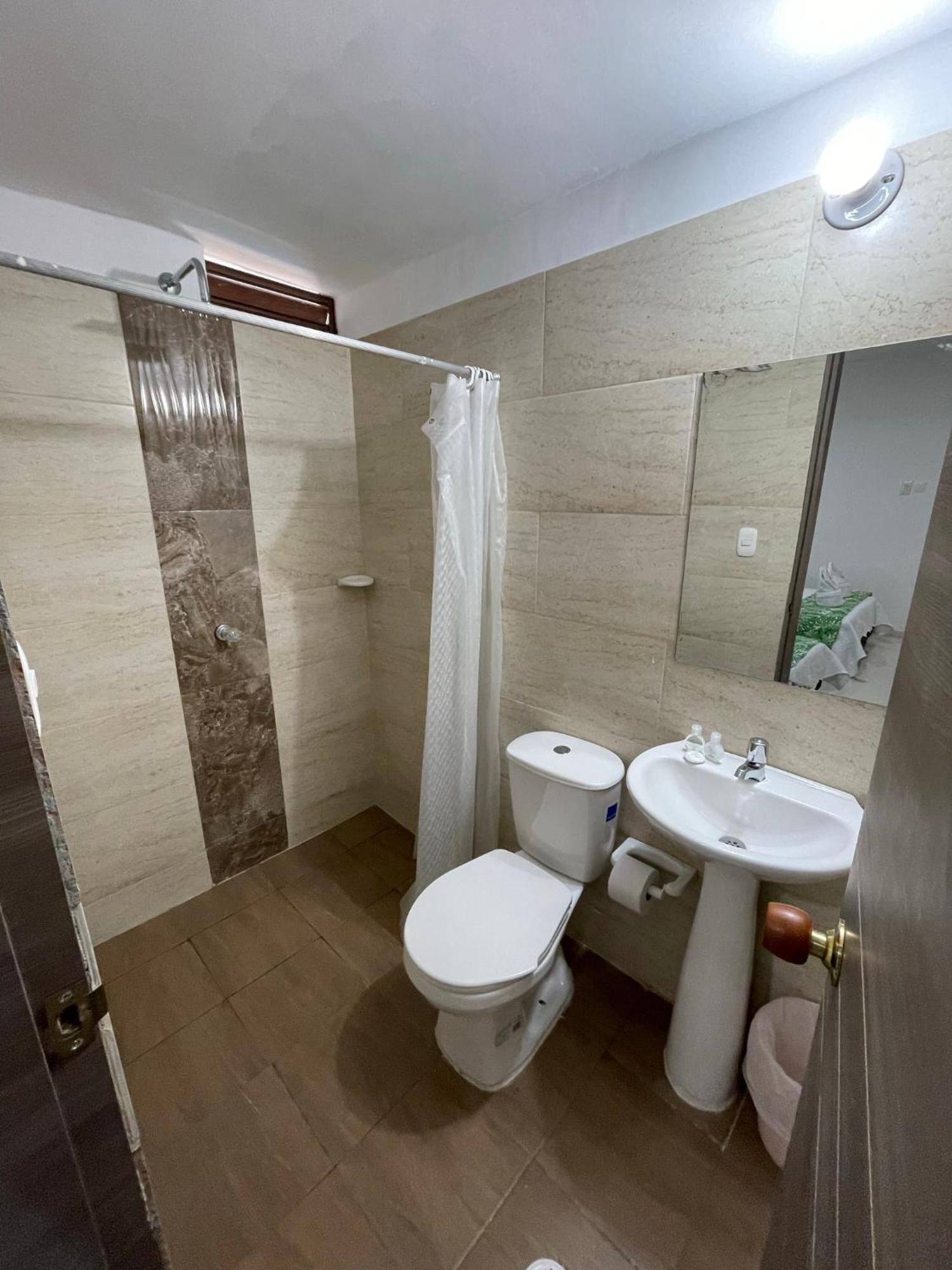 Hotel Maratea Melgar