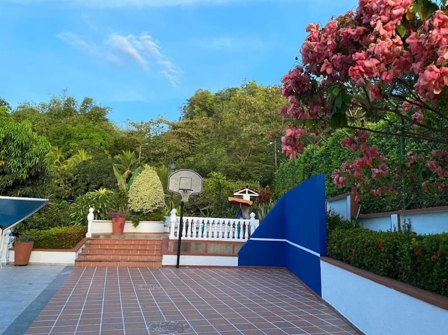 Javier C6 Villa Melgar