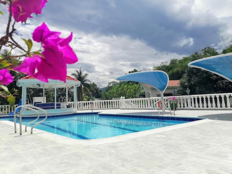 Villa Javier C6 Melgar
