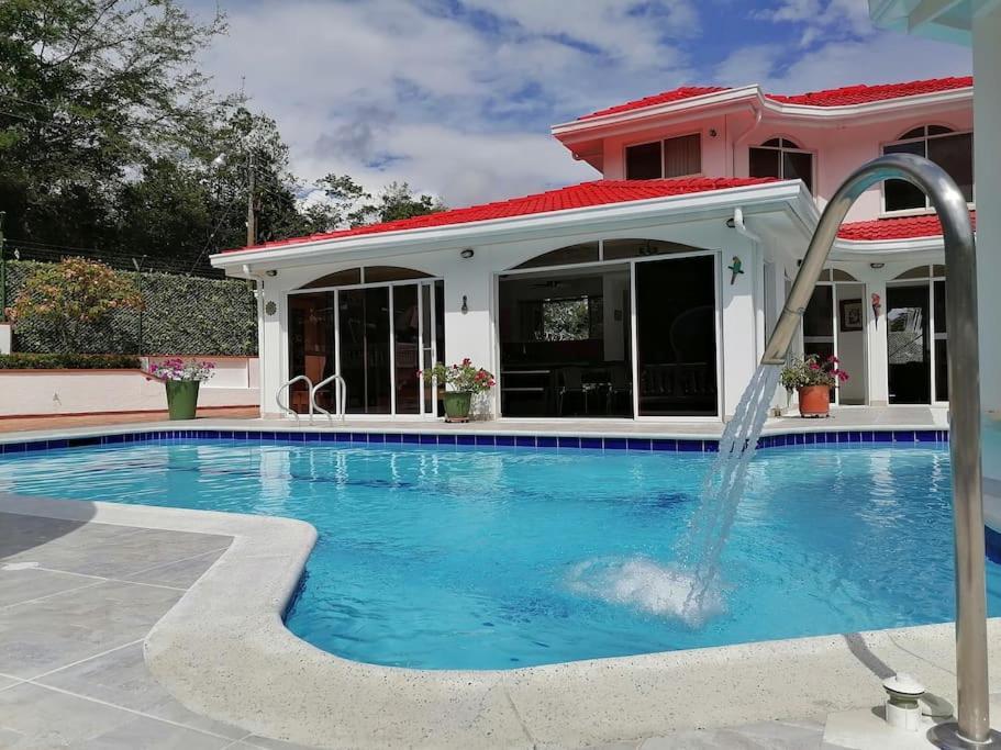 Villa Javier C6 Melgar