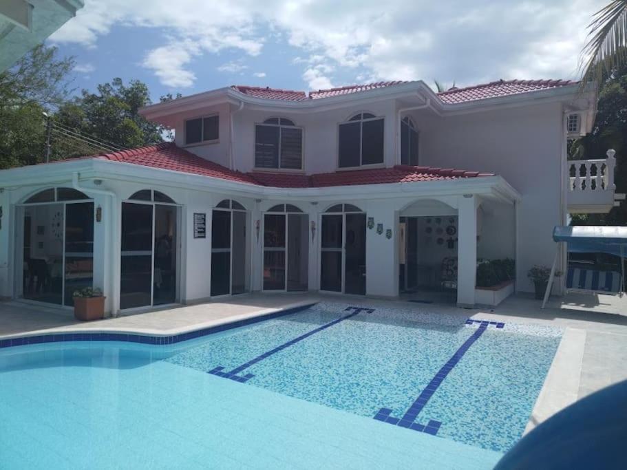 Javier C6 Villa