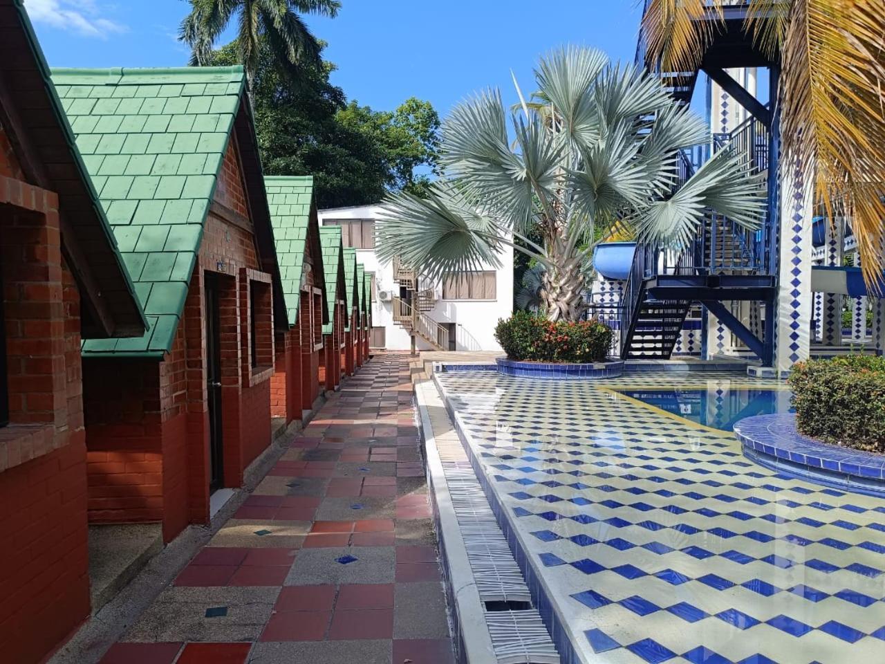 Xilon 4* Melgar