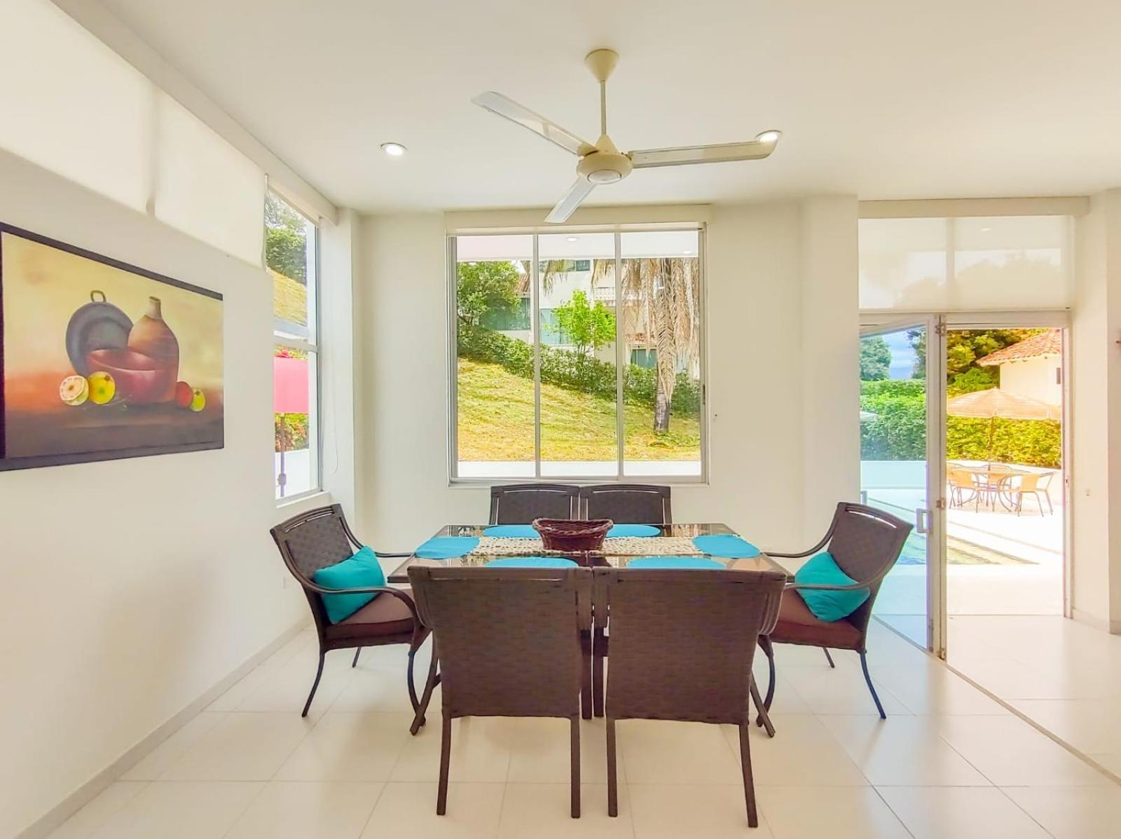 Bellisima Casa Quinta Capacidad 20 Personas Melgar
