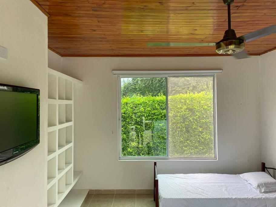 Acogedora Casa De Descanso Con Piscina Privada Сasa de vacaciones *