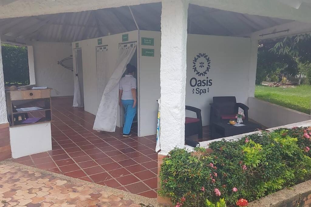 Acogedora Casa De Descanso Con Piscina Privada Melgar