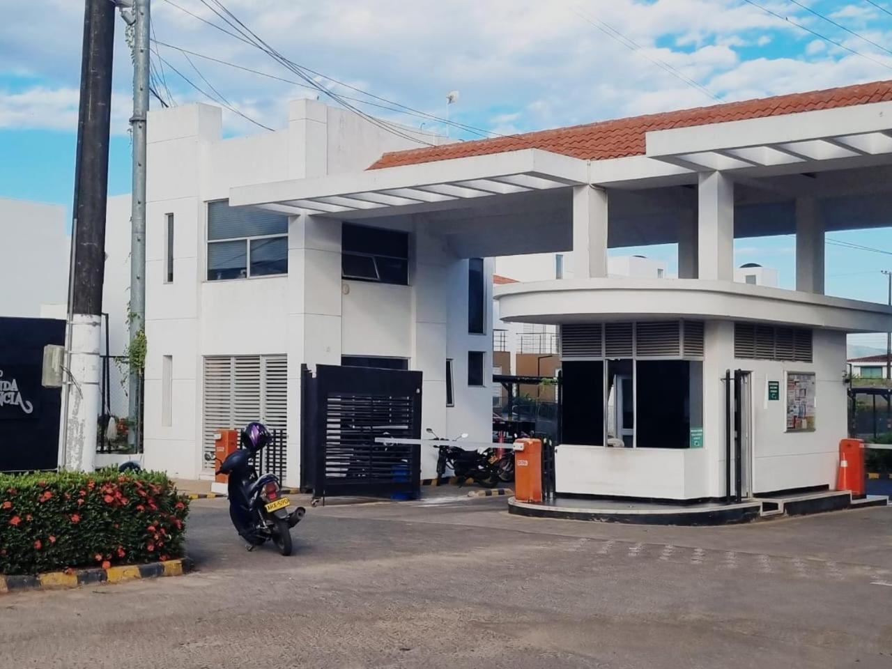 Melgar, Florez Apartamento *