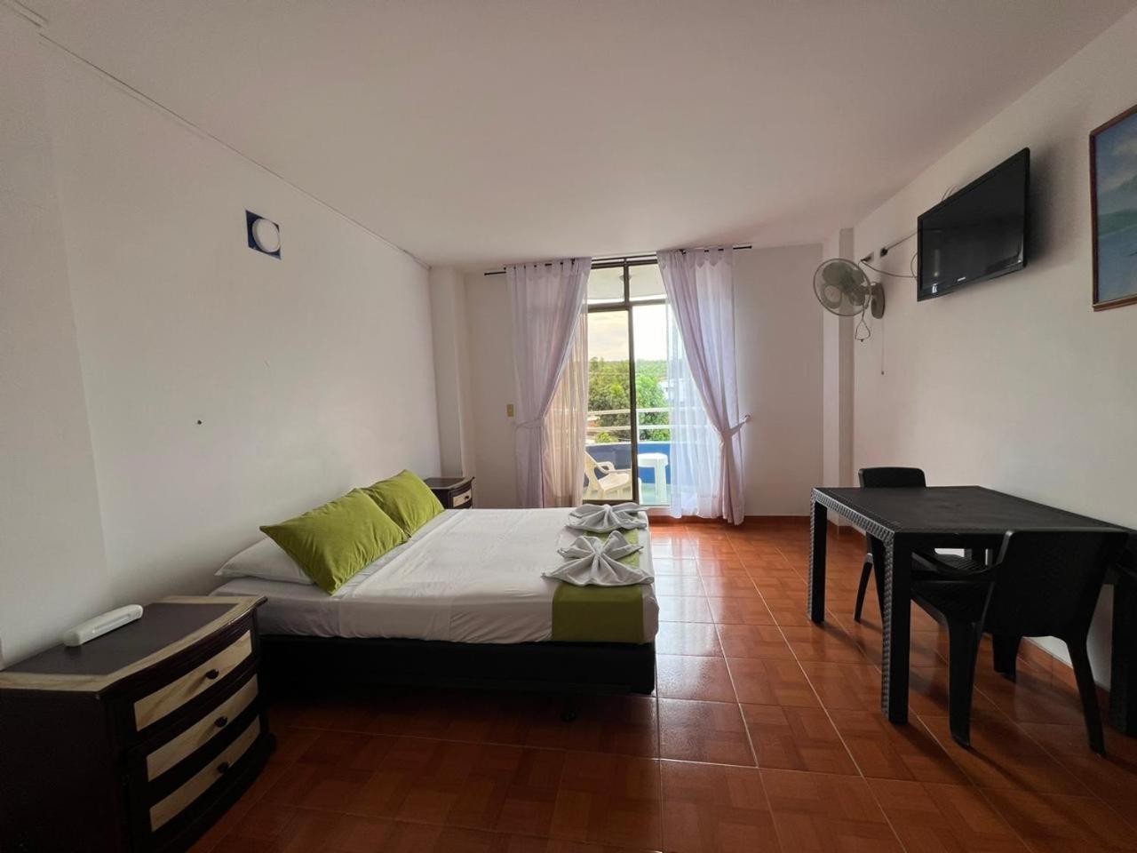 Hotel El Diamante 3*