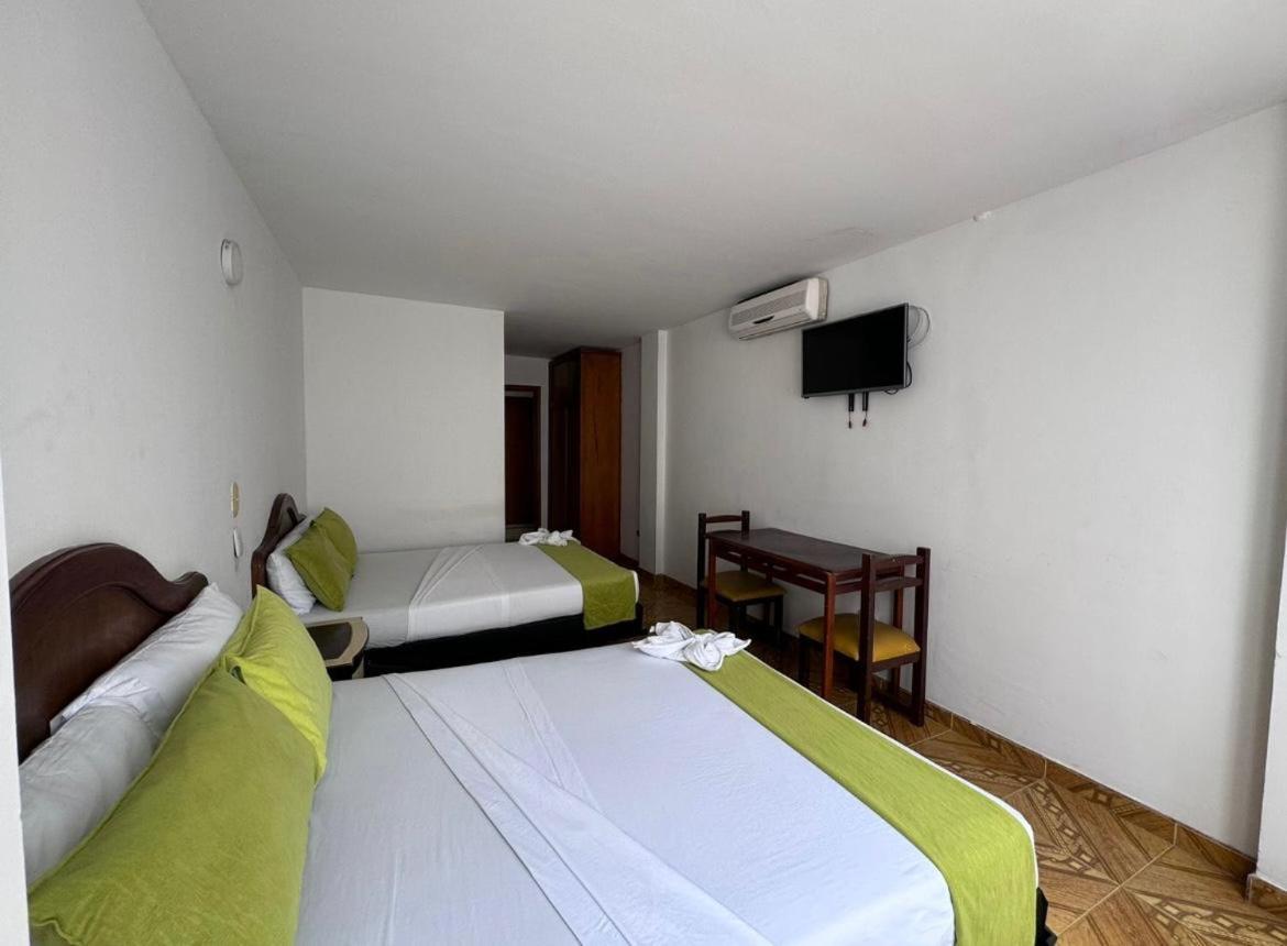 Hotel El Diamante 3*