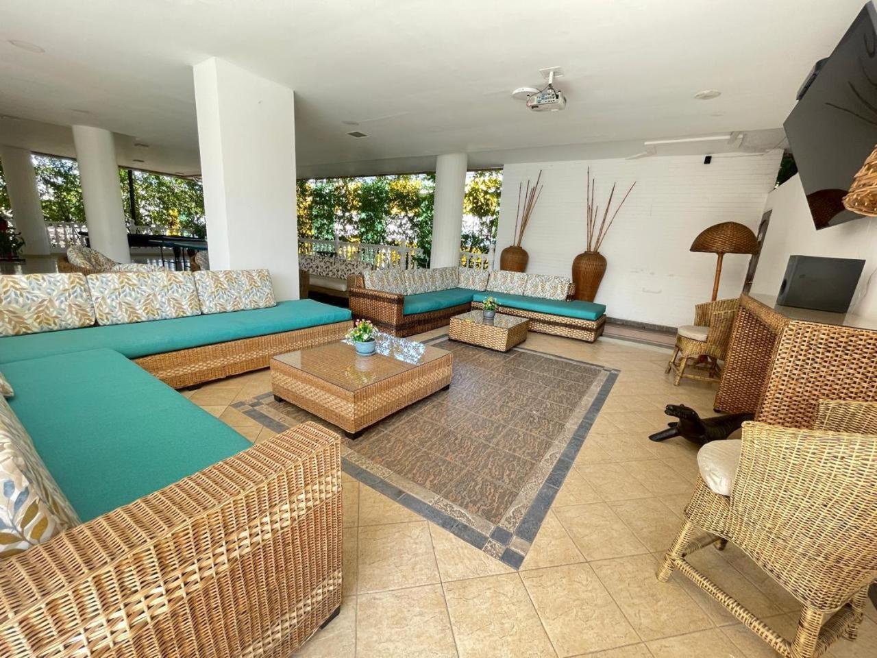 Zahira 4* Melgar