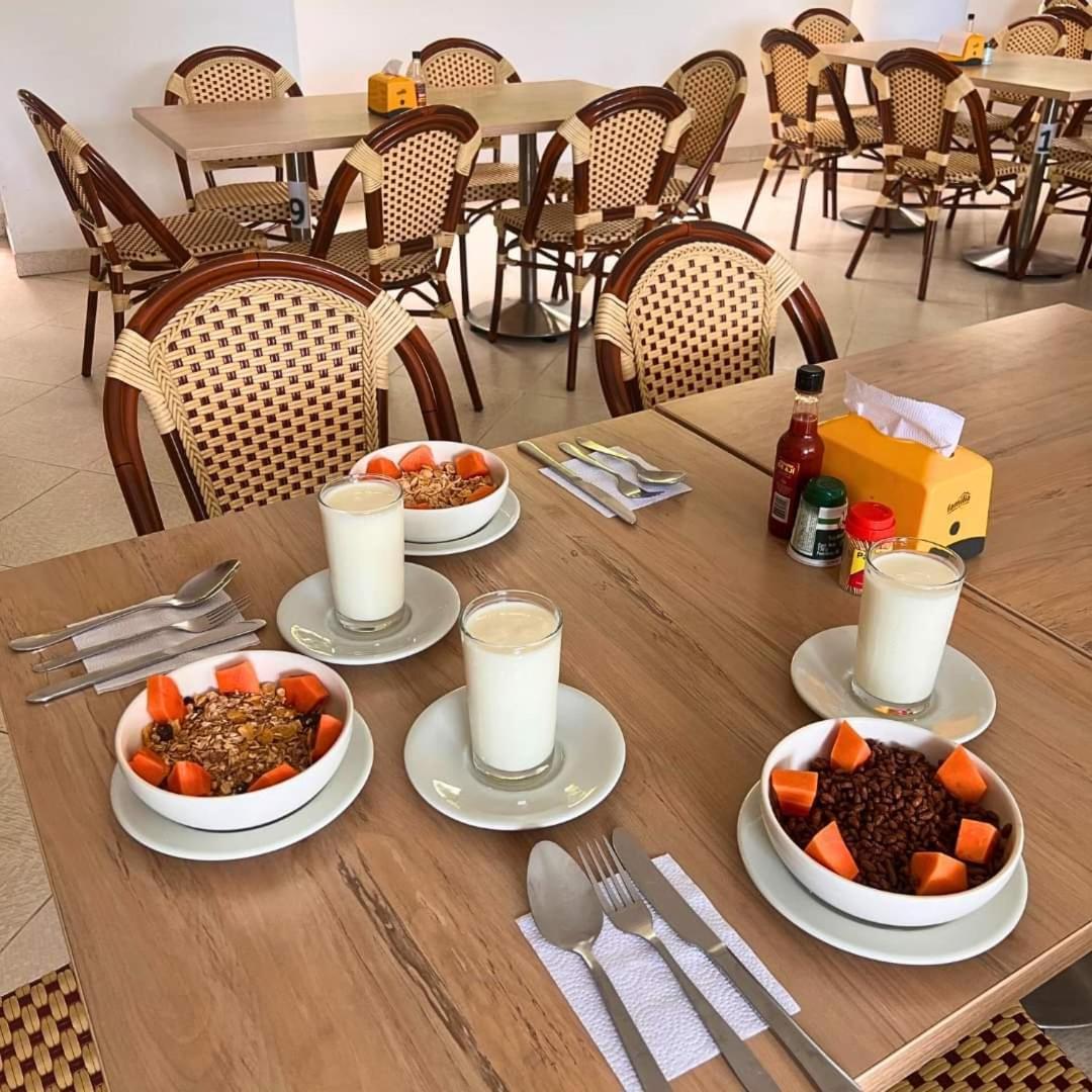 Zahira Hotel