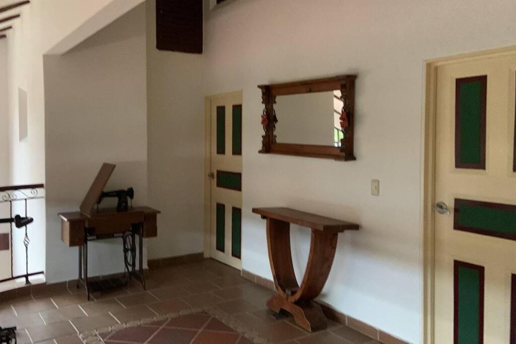 Villa Casa Quinta Con Piscina Privada - Luxury Melgar