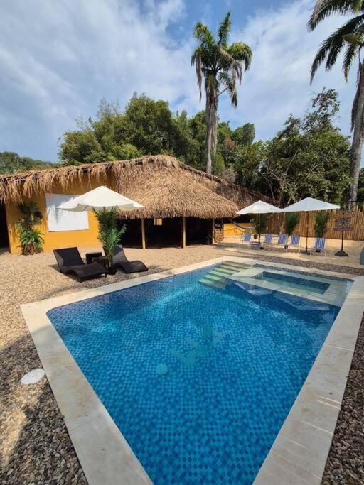 Ecoluxury Yakarta Playa Artificial Minicine