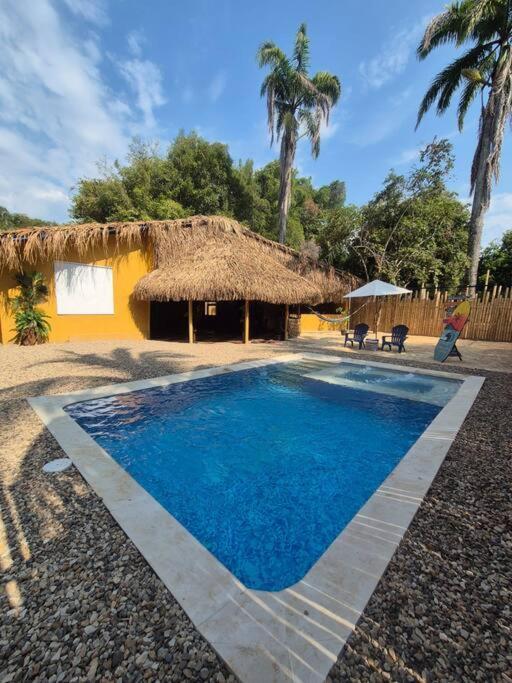 Ecoluxury Yakarta Playa Artificial Minicine Villa