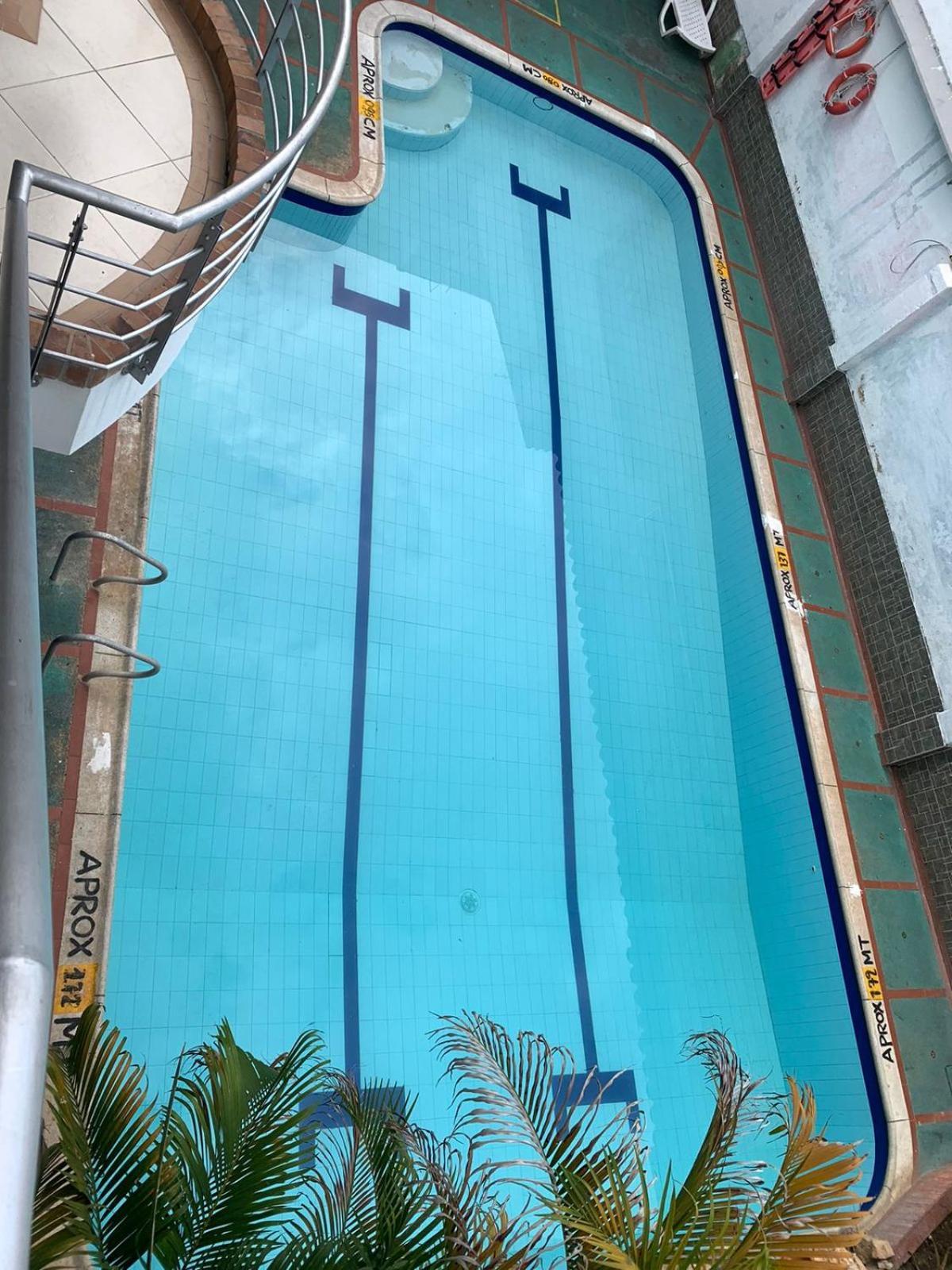 Leones Hotel