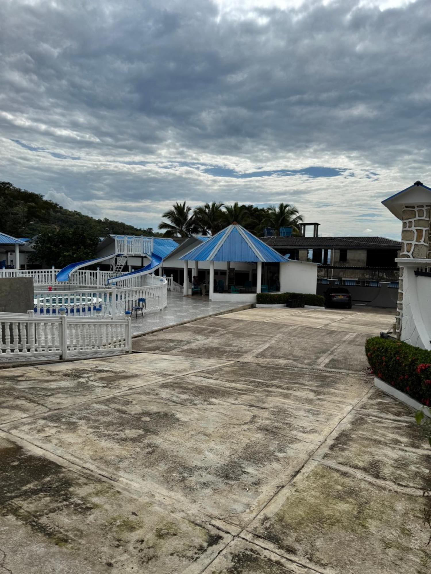 Quinta La Esmeralda Melgar