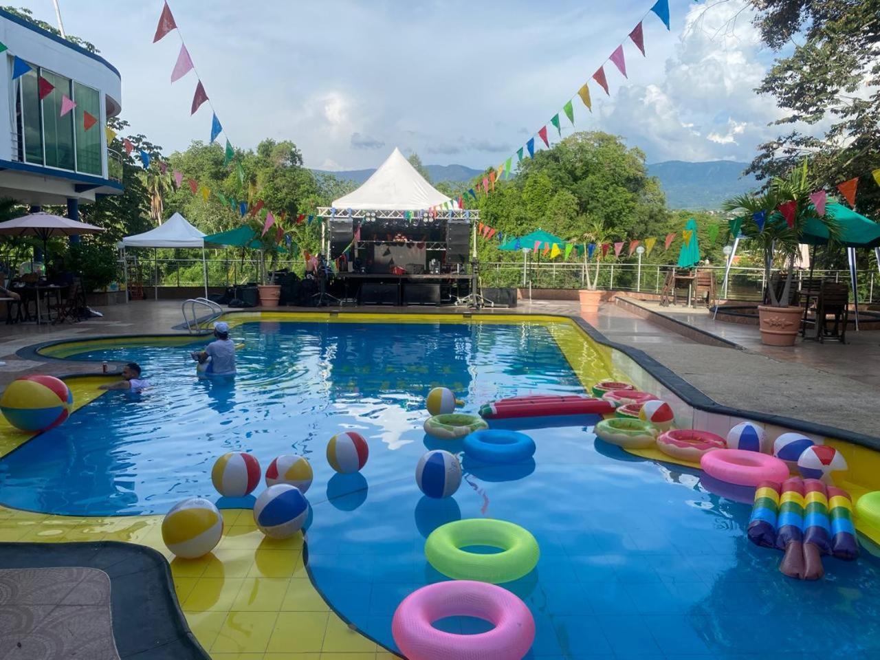 La Cascada Cristalina Hotel Melgar