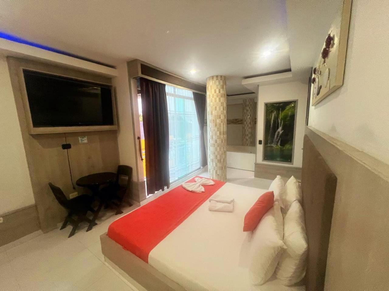 Royal Hotel
