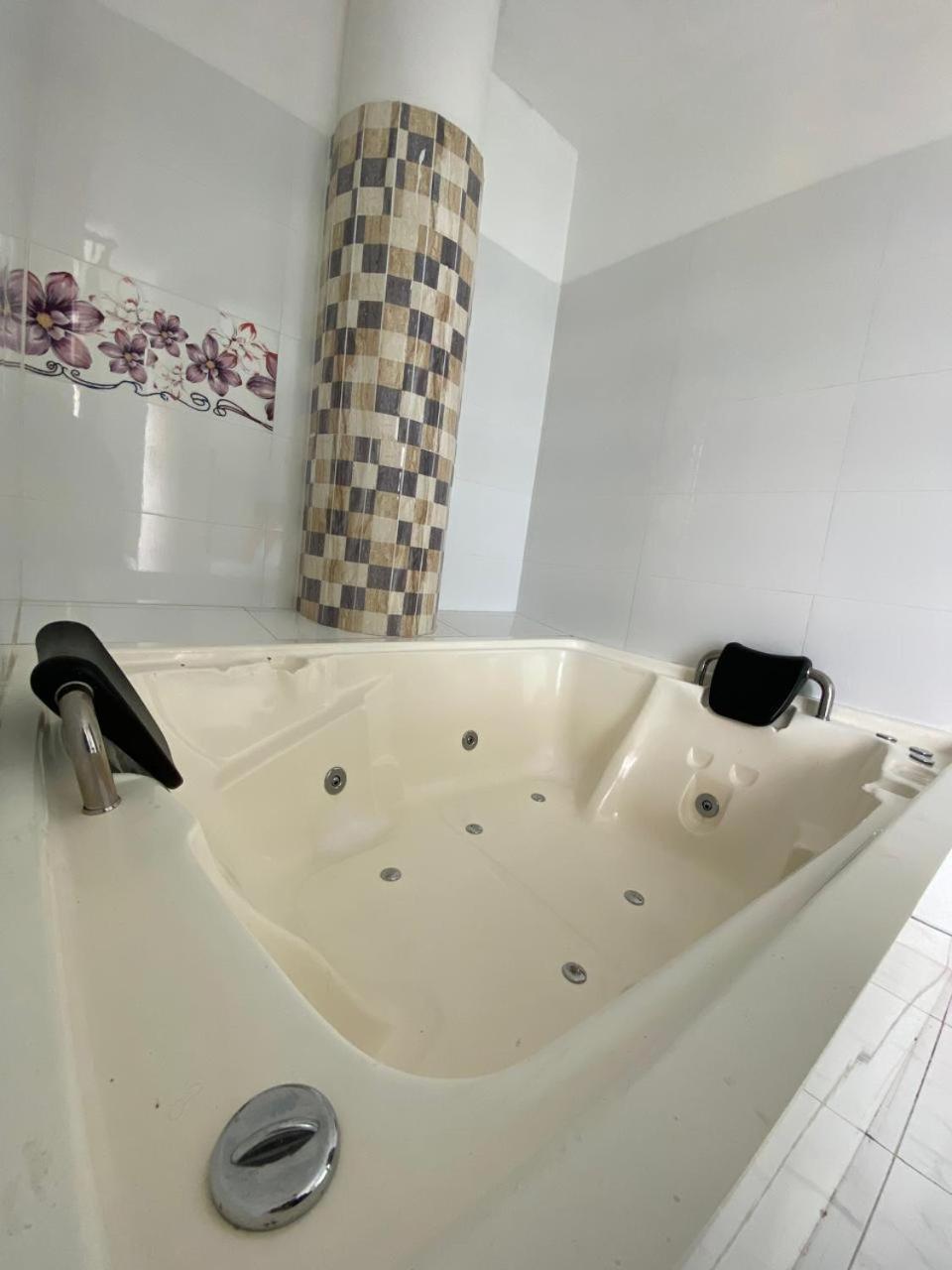 Royal Hotel 4*