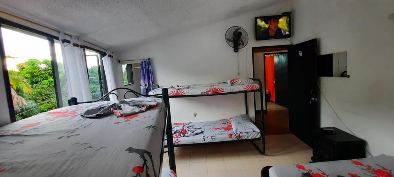 Janneth Hotel *