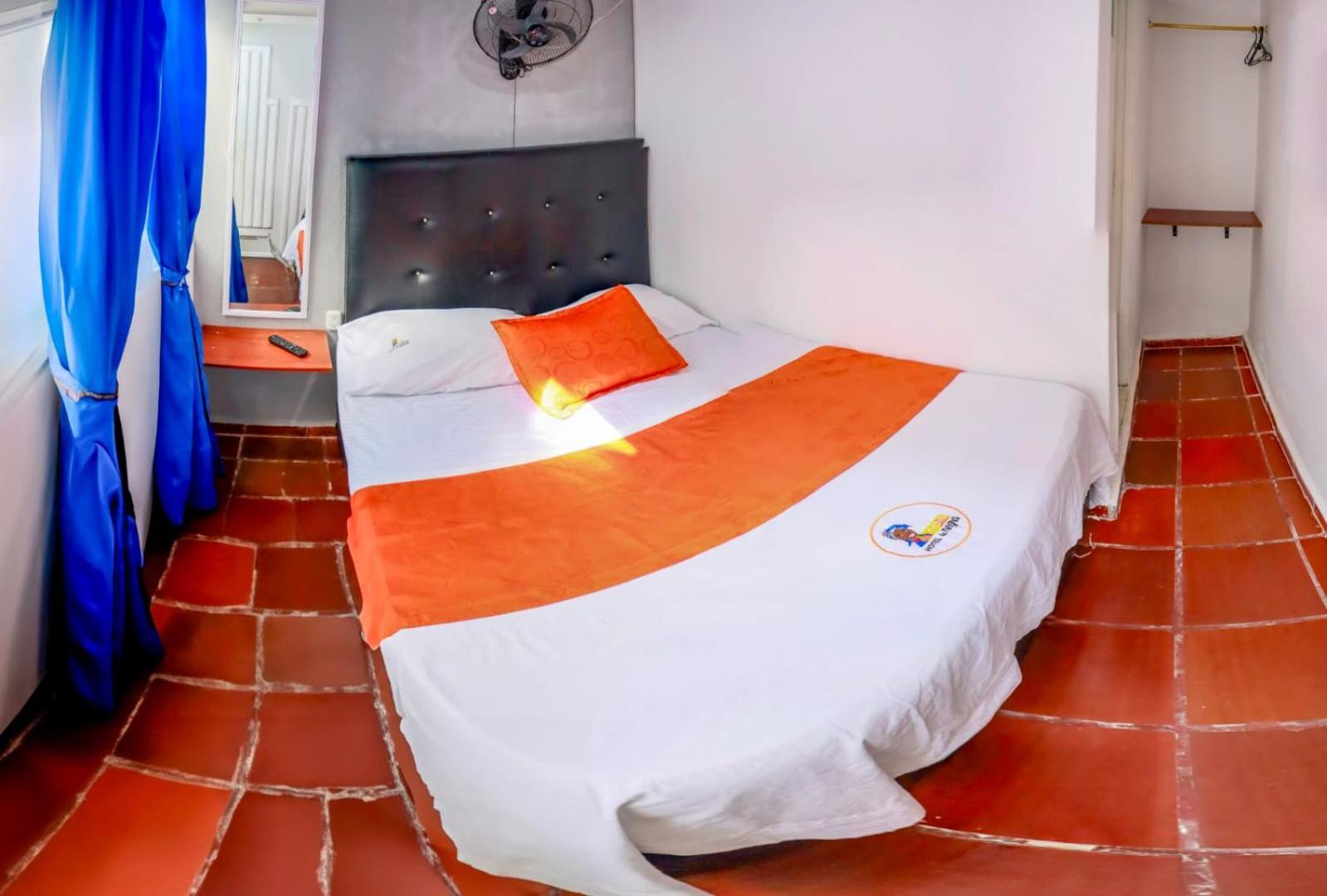 Tecno La Negra Hotel *