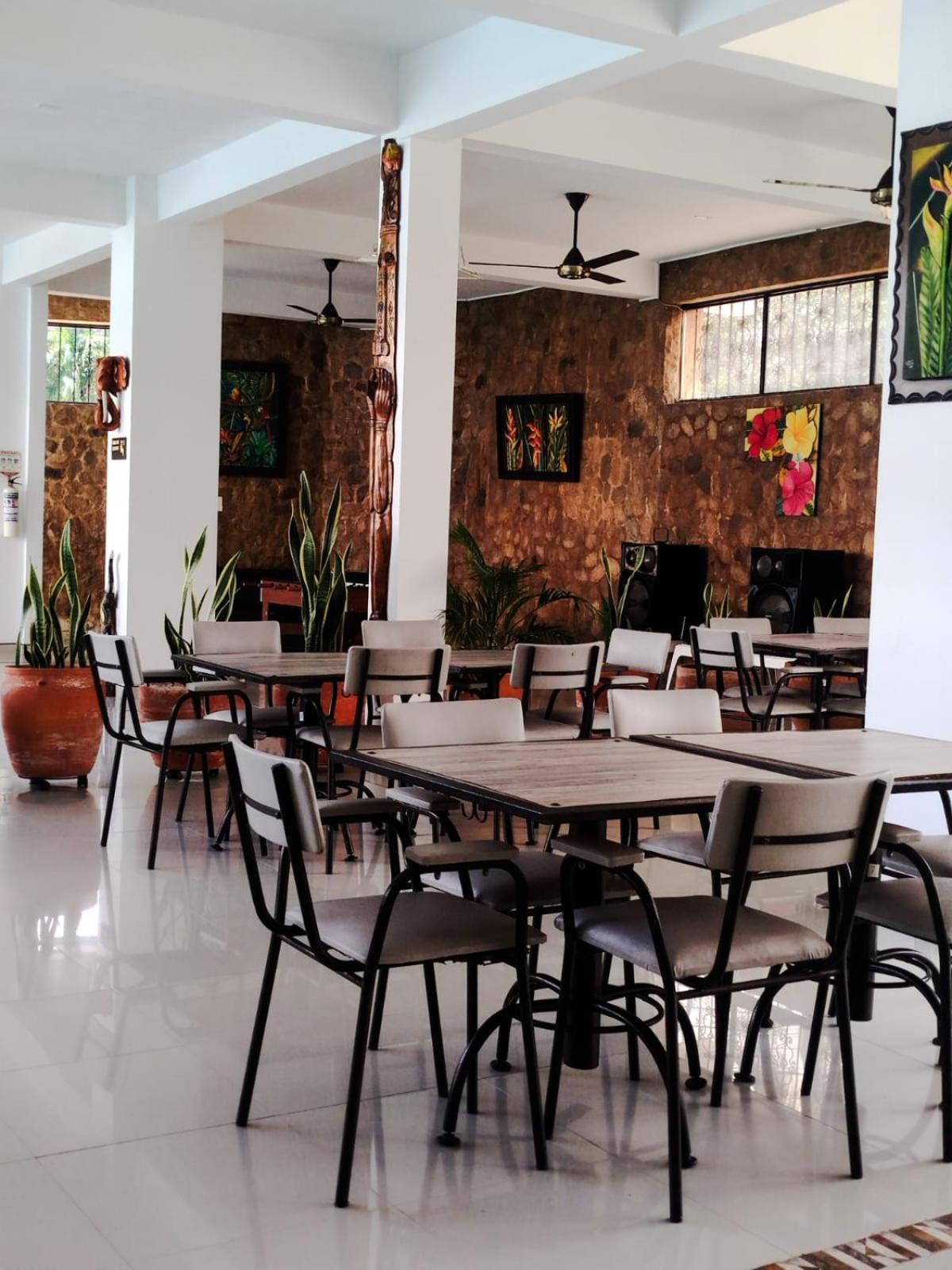 Cacique Guaicani Hotel *