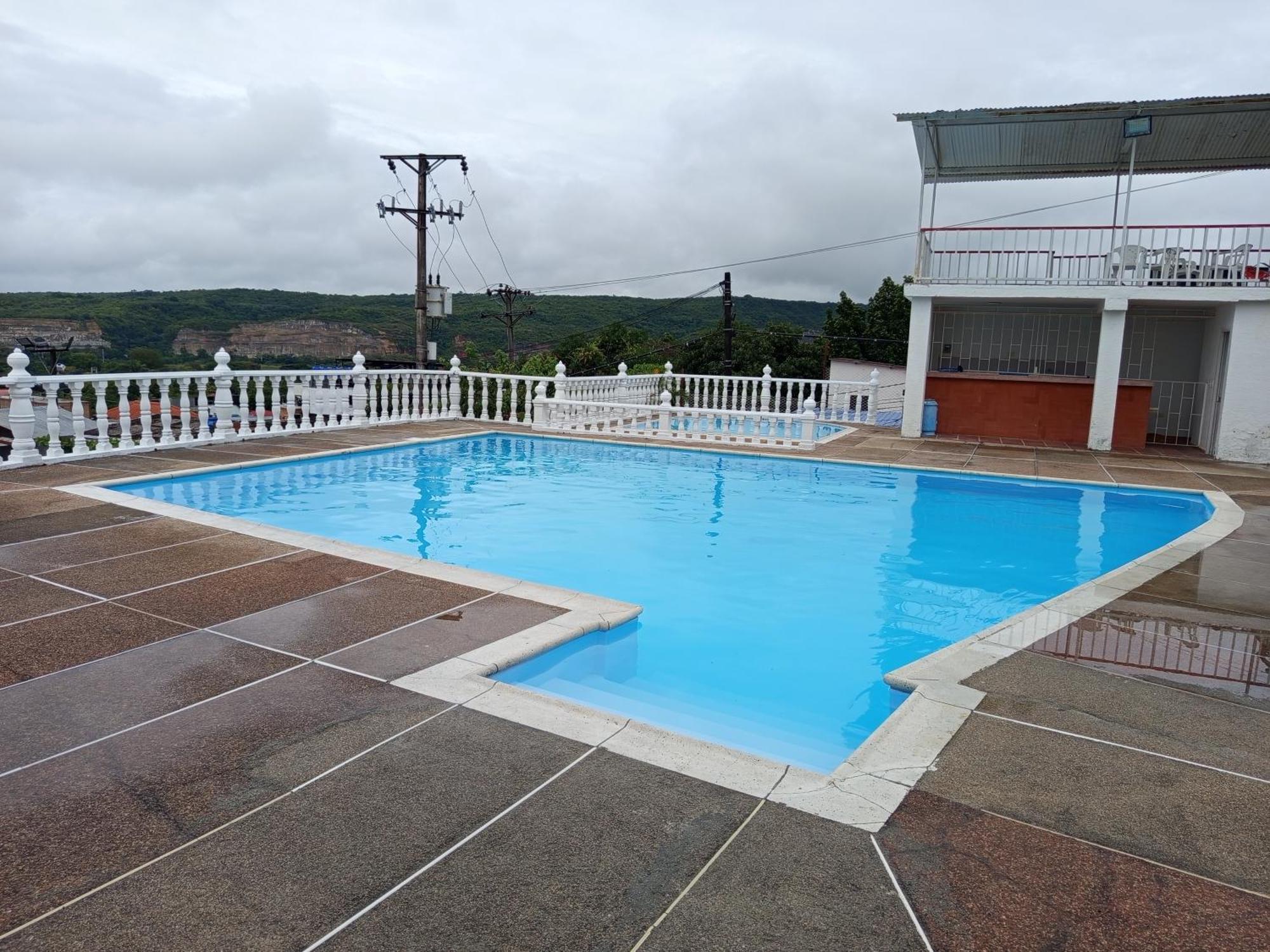 Сasa de vacaciones Casa De Descanso En Con Piscina Melgar