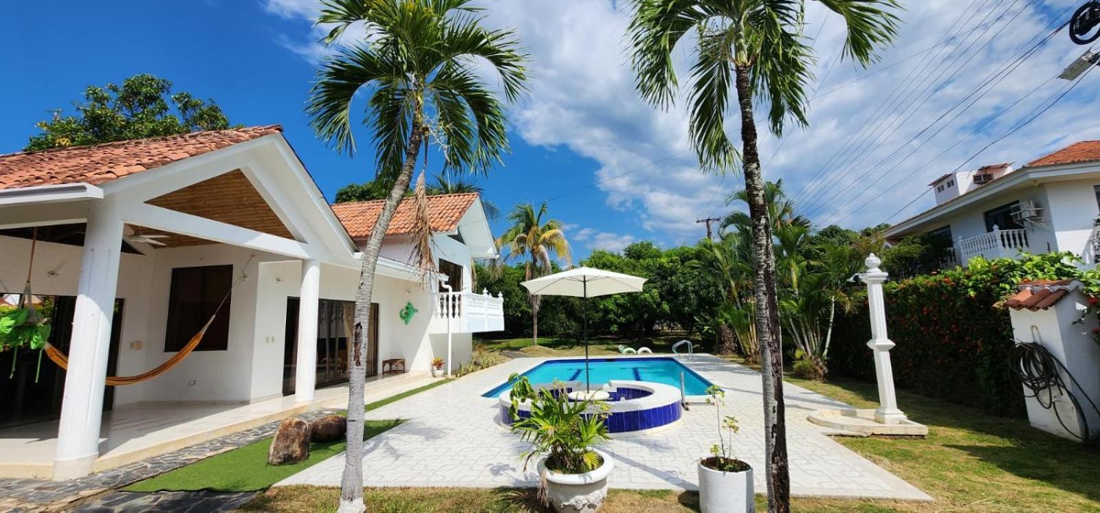 Casa Con Piscina Privada *