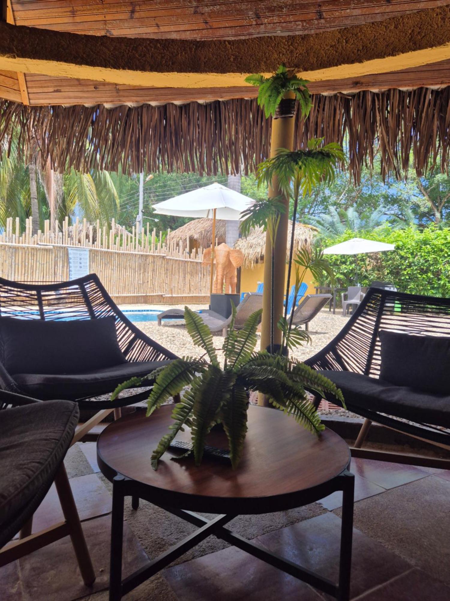 Villa Fm Luxury Arquitectura Tipo Yakarta Con Playa Artificial Y Cinema Al Aire Libre Melgar