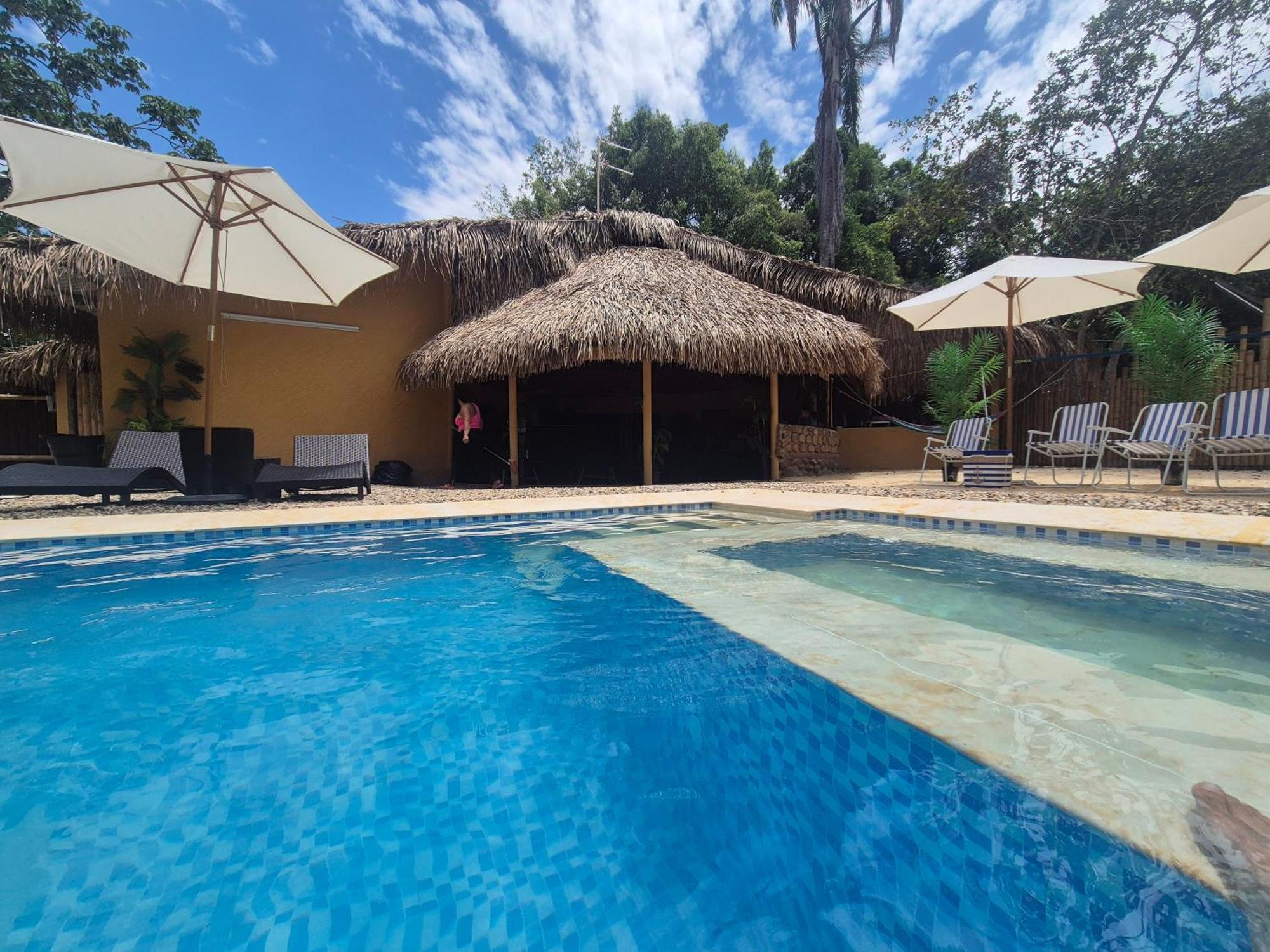 Fm Luxury Arquitectura Tipo Yakarta Con Playa Artificial Y Cinema Al Aire Libre Villa Melgar