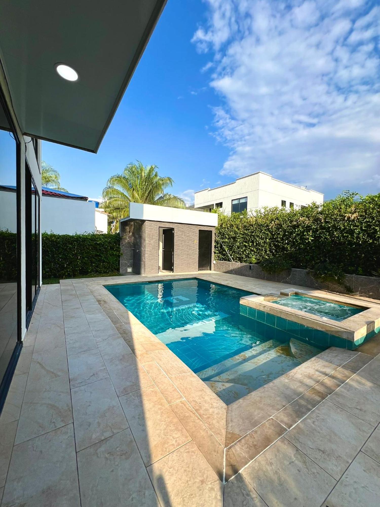 Fm Luxury De Arquitectura Mediterranea Piscina Privada Y Cine Villa