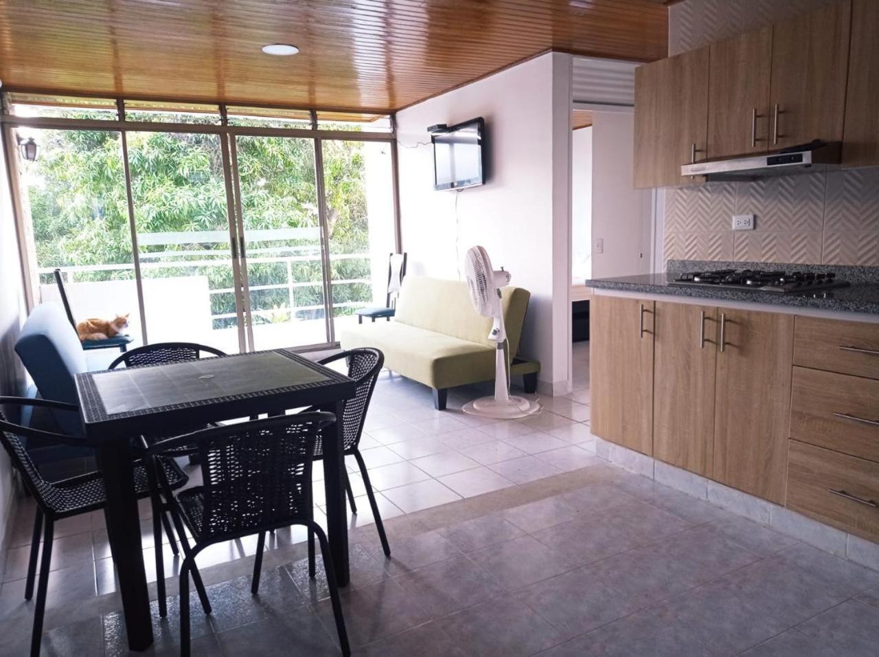 Apartamento Familiar Con Piscina Ac Melgar