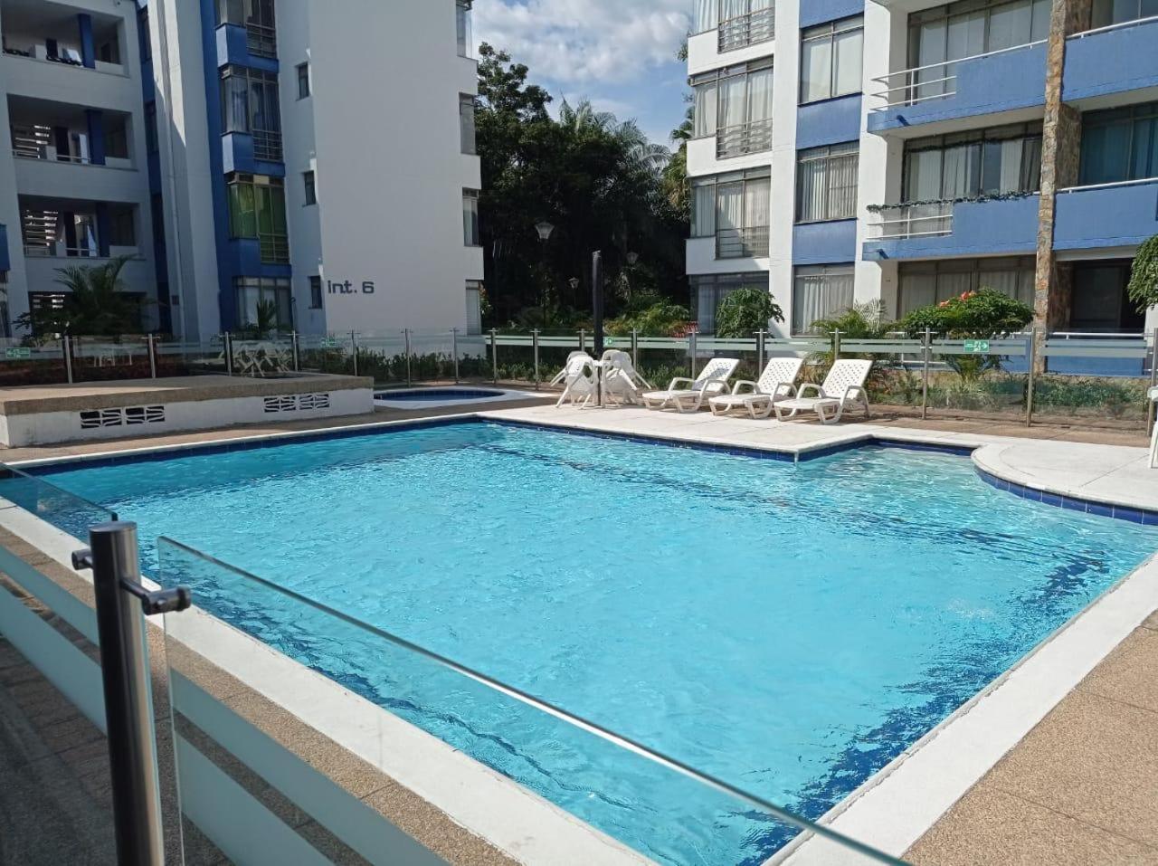 Apartamento Familiar Con Piscina Ac *