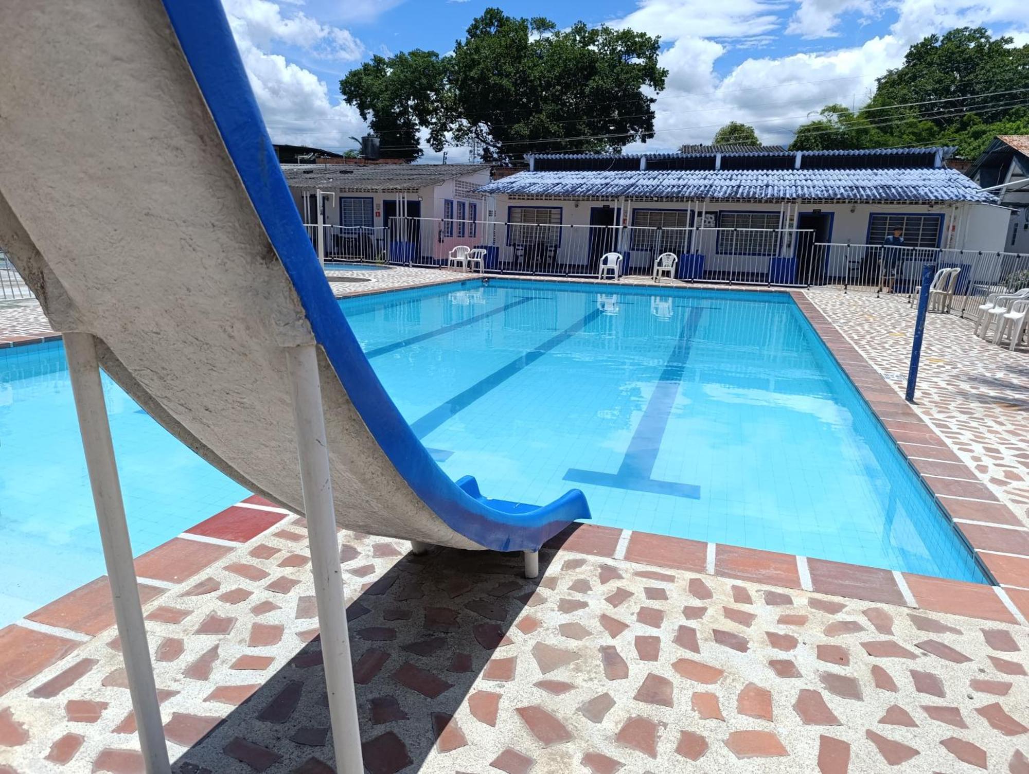 Hotel Palmera Campestre Melgar