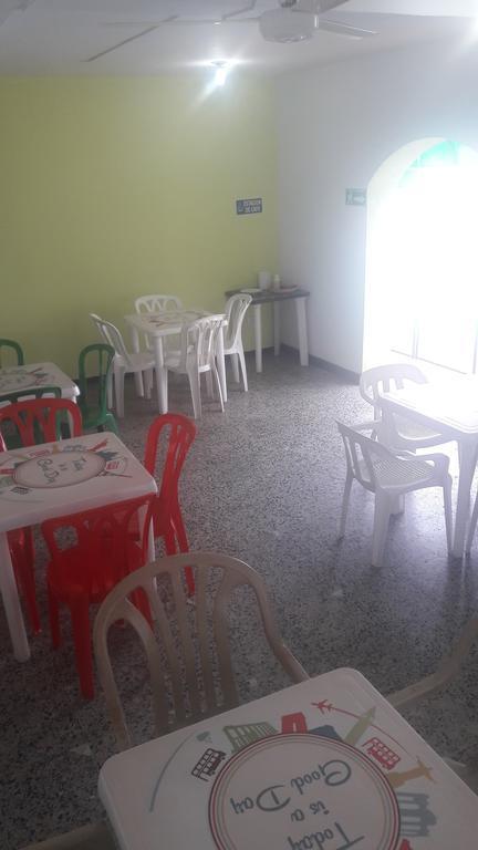 Joohn Almendros - Gay Only/ Solo Gay Hotel