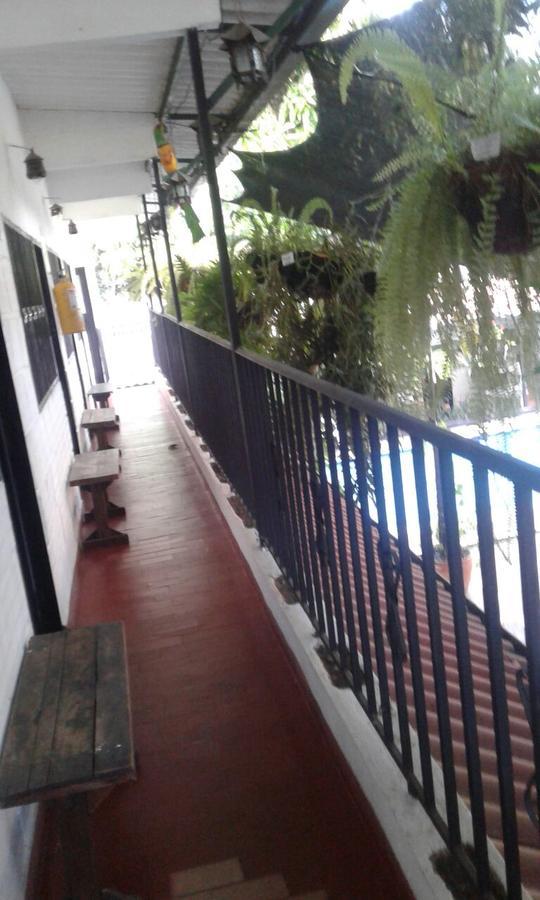 Hotel Aqui Me Quedo Melgar