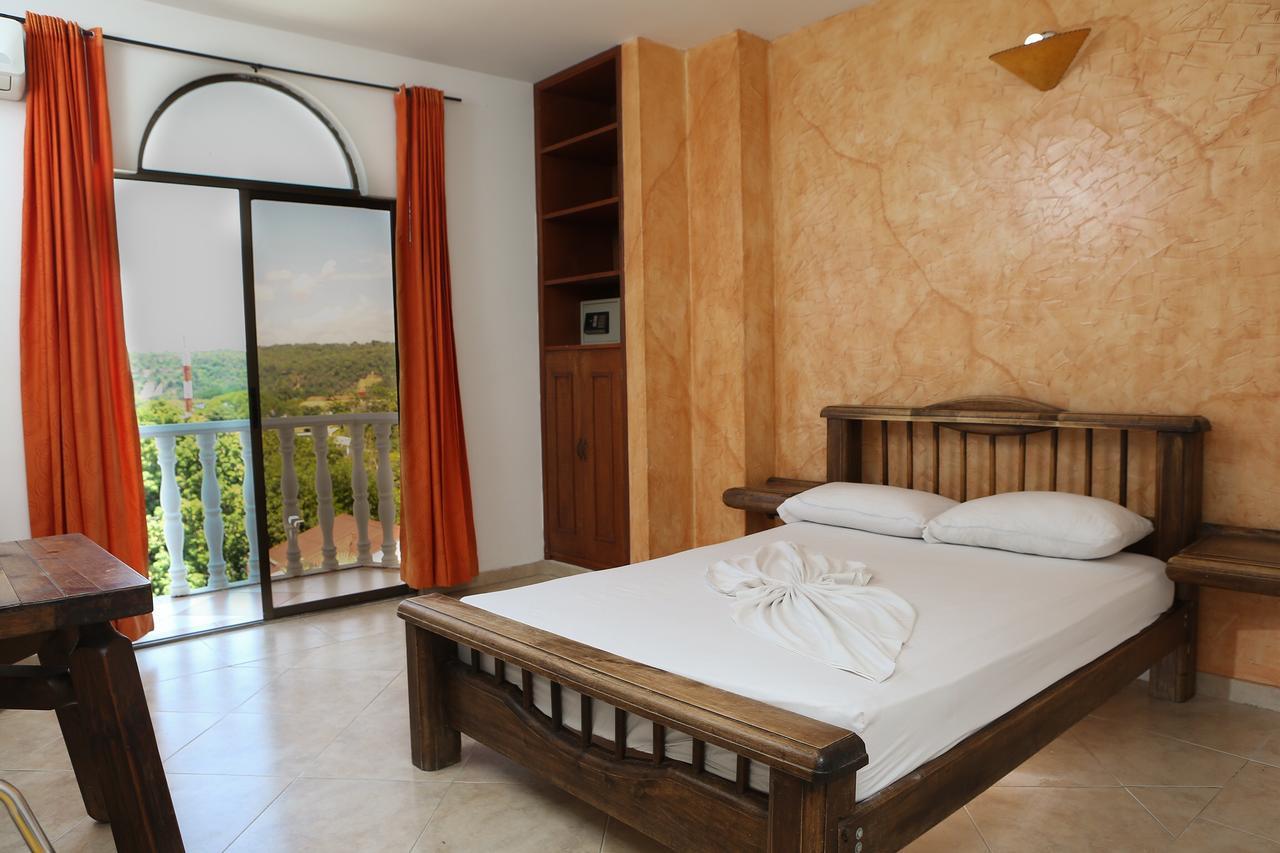 Anamichu Hotel 3*