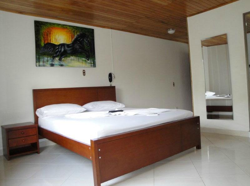 Hotel Nuevo Yajaira Melgar