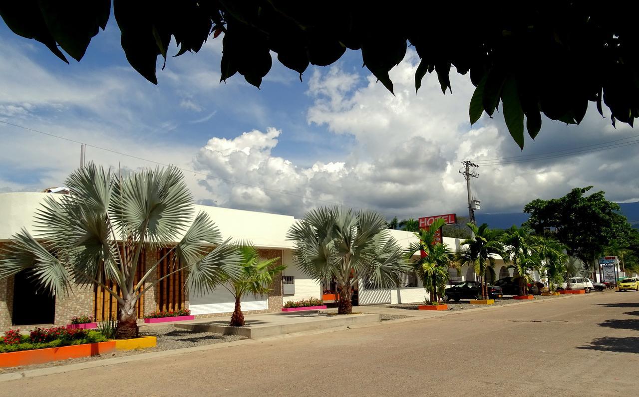 Y Restaurante Hasbleidy Hotel 3*