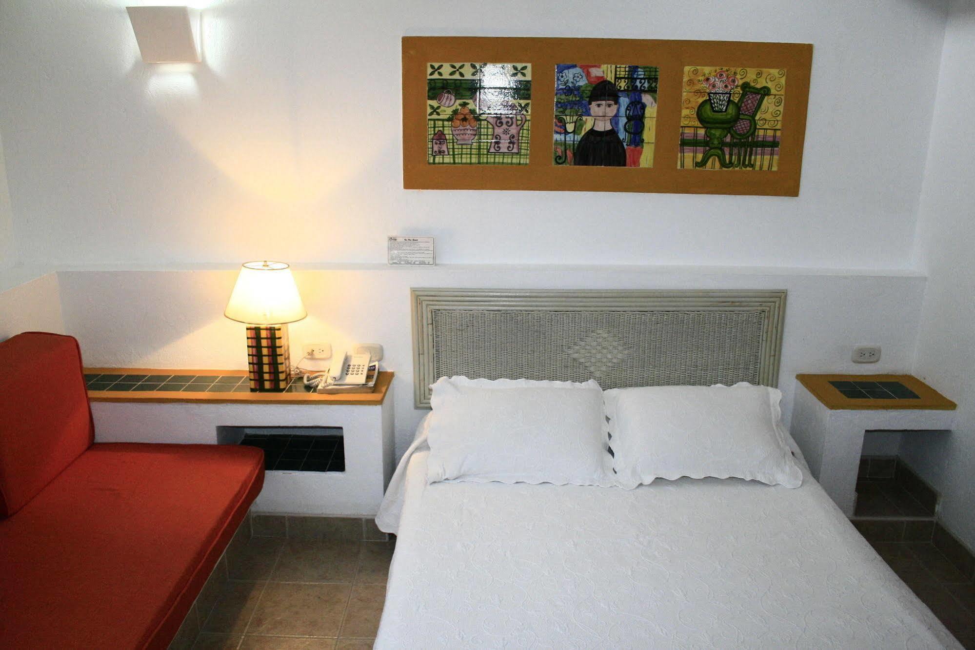 Guadaira Hotel 3*