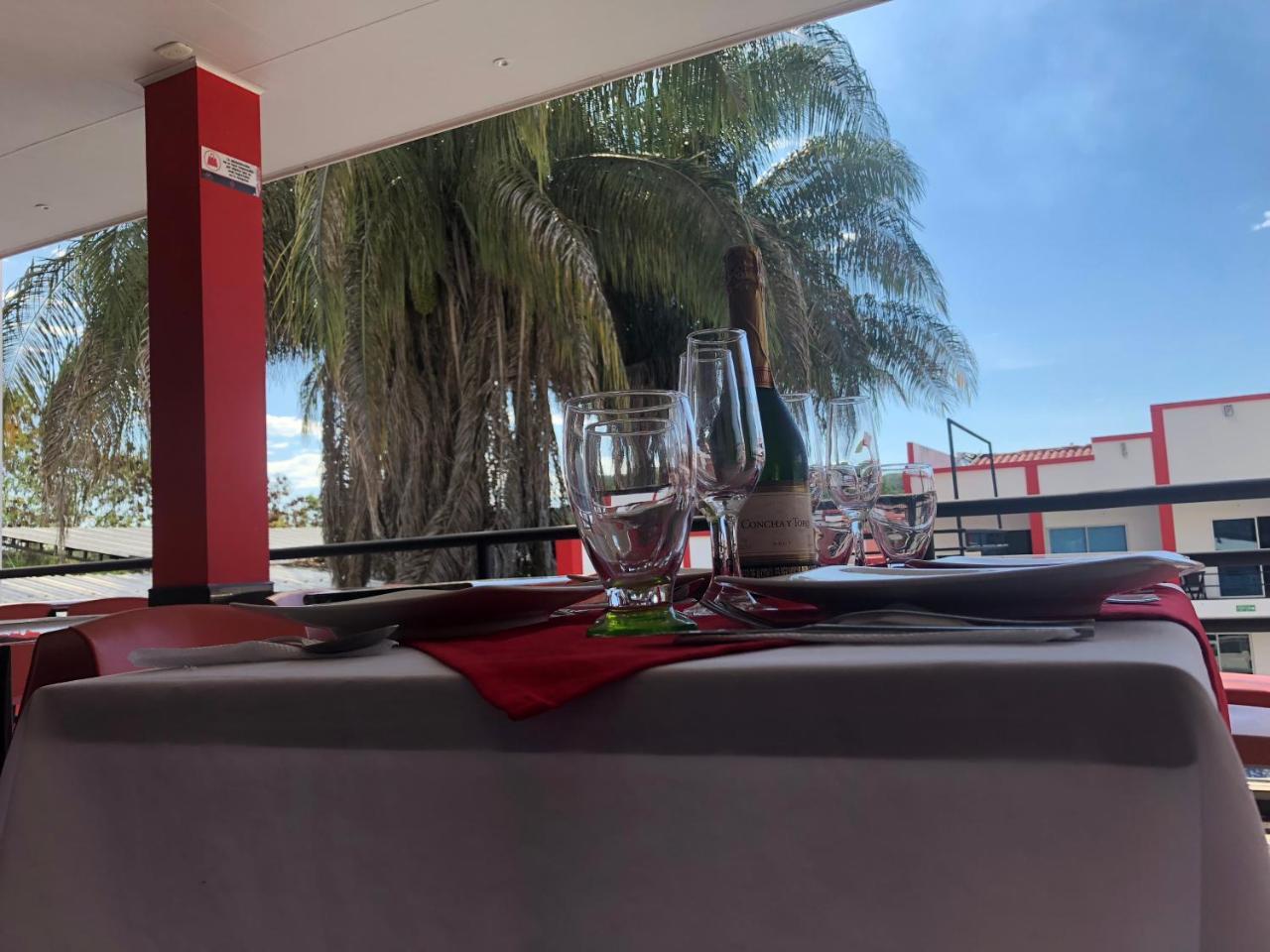 Hotel Bora Bora Solo Adultos