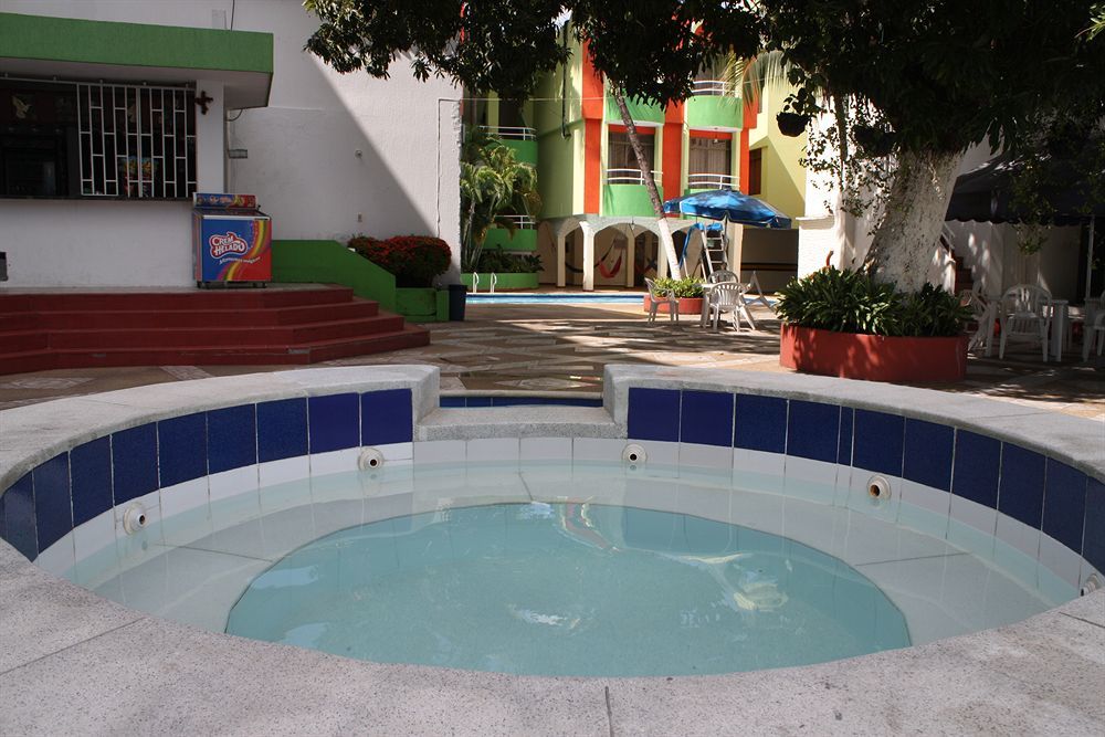 El Diamante Hotel 3*