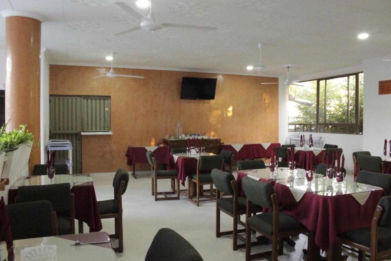 Hotel Las 2 Palmas Melgar