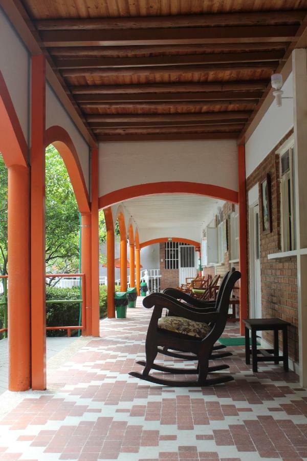Hotel Campestre Luz.