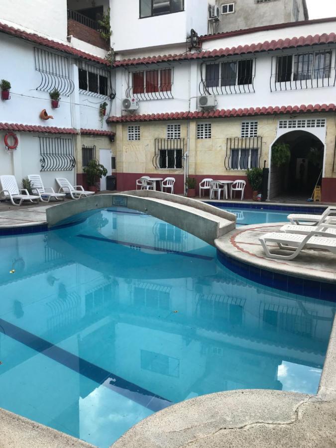 Piscina 3* Melgar
